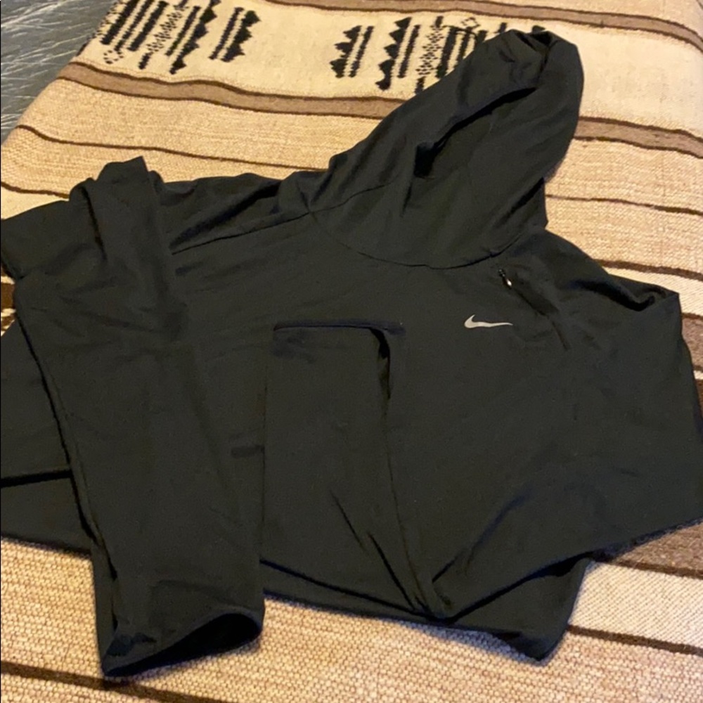 Nike top. Size large.